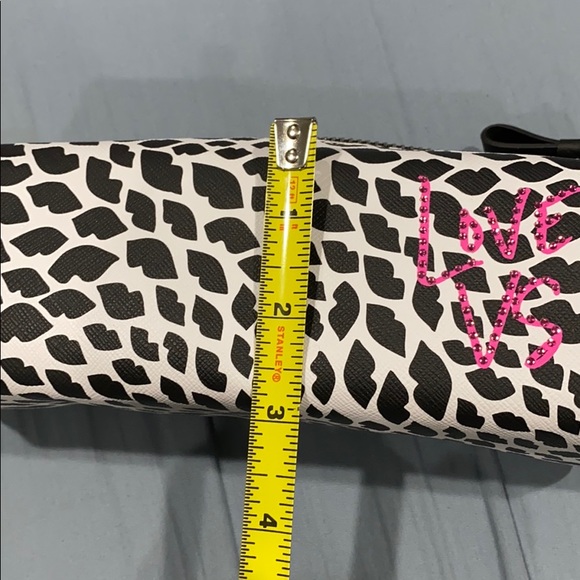 Victoria’s Secret Love VS Leopard Print Pouch 💎 - Picture 8 of 8